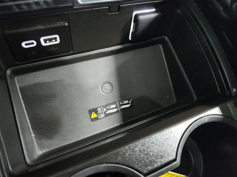 Used 2023 GMC Yukon Denali image 34