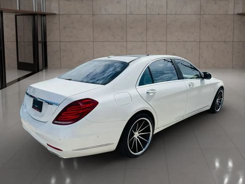 Used 2017 Mercedes-Benz S 550 Sedan w/ Premium Package image 3