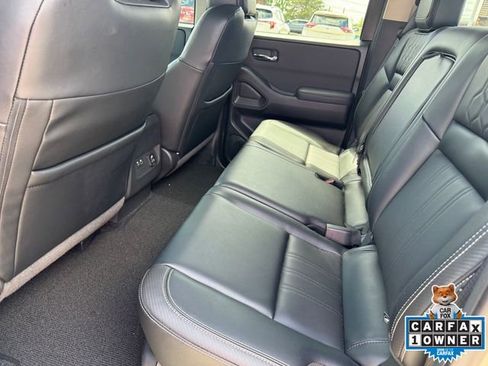 Used 2022 Nissan Frontier SV w/ SV Premium Package AWD/4WD image 4