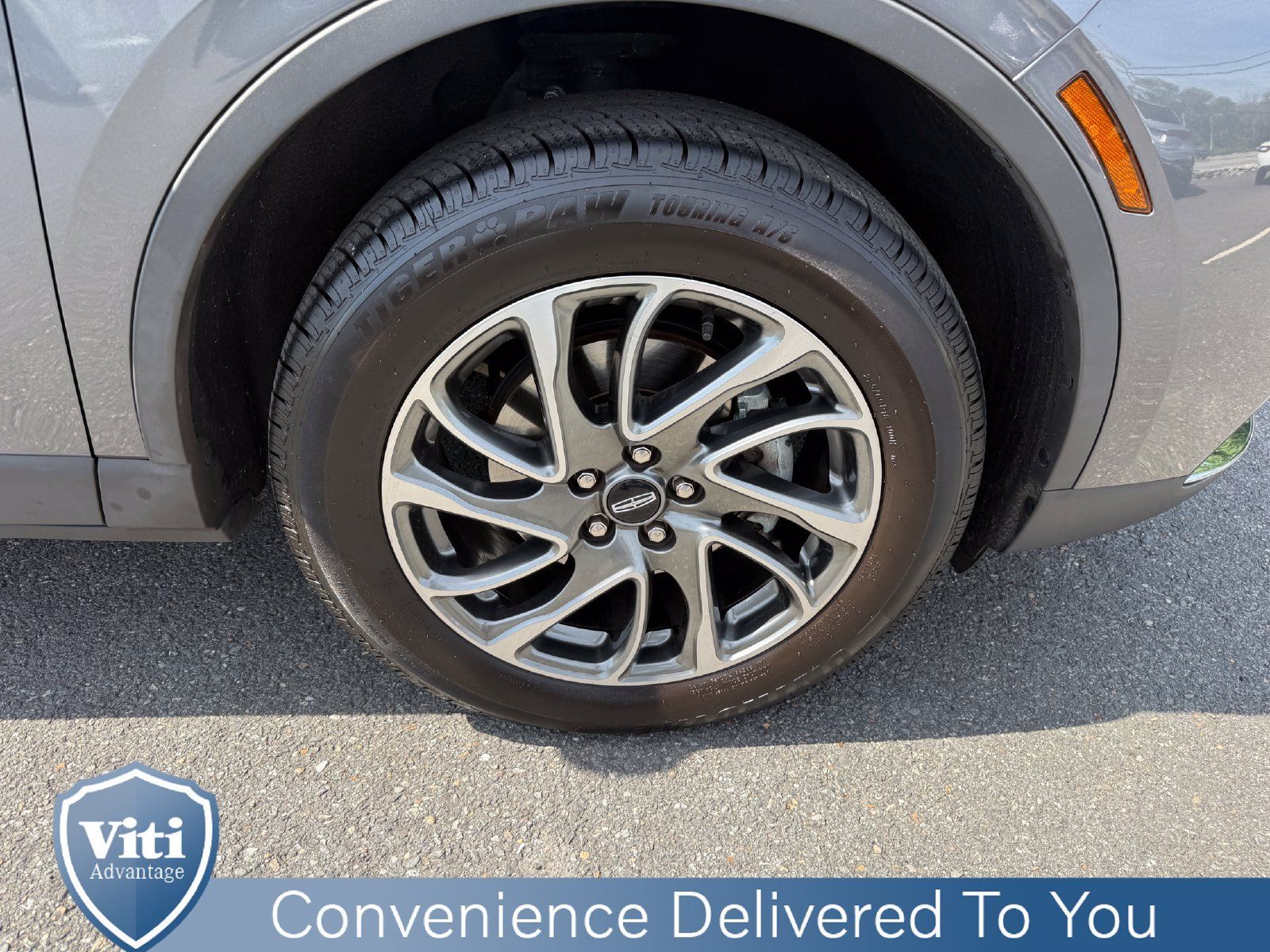 Used 2022 Lincoln Corsair AWD w/ Equipment Group 101A image 15