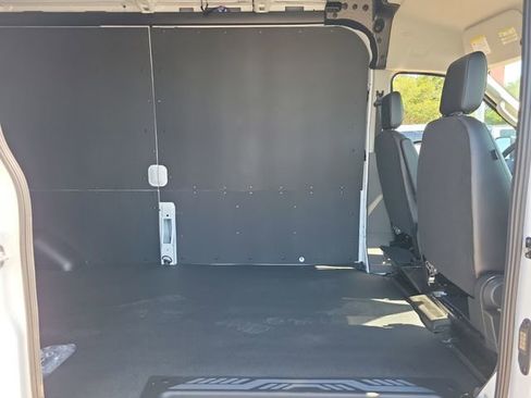New 2026 Ford Transit 150 148 Medium Roof w/ Load Area Protection Package RWD image 8