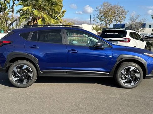 New 2025 Subaru Crosstrek 2.5i Limited w/ Crosstrek Mirror Package image 3