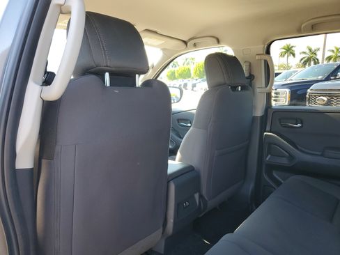 Certified 2024 Nissan Frontier SV image 14