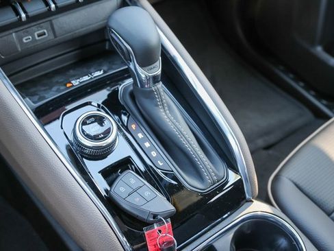 New 2026 GMC Canyon Denali image 18