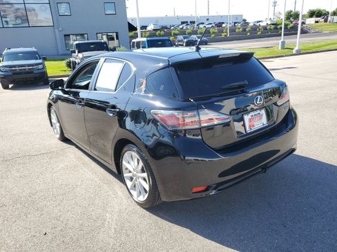 Used 2012 Lexus CT 200h Premium w/ Leather Pkg FWD image 3