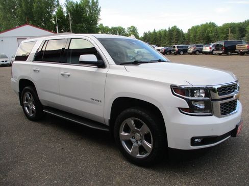 Used 2017 Chevrolet Tahoe LT w/ Luxury Package AWD/4WD image 11