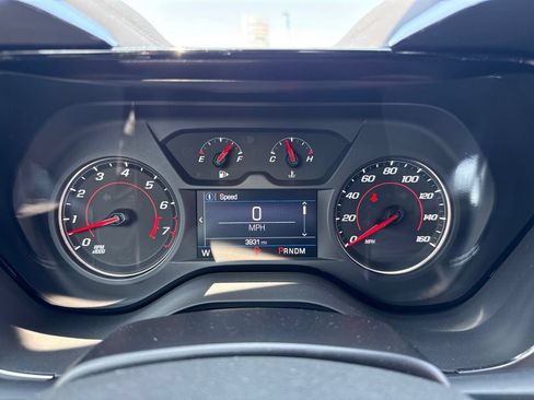 Used 2022 Chevrolet Camaro LT w/ Technology Package RWD image 16