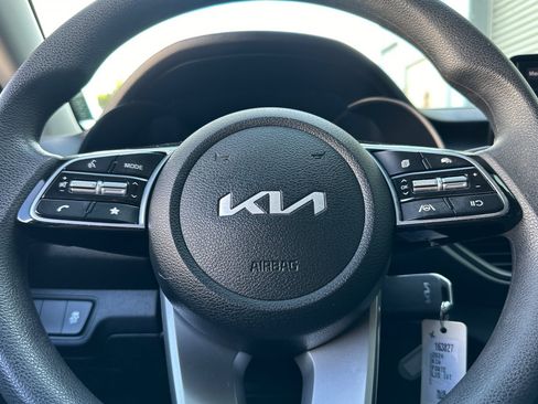 Used 2024 Kia Forte LXS FWD image 22
