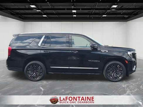 Used 2022 GMC Yukon SLT w/ SLT Premium Package AWD/4WD image 6