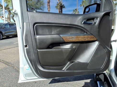 Used 2018 GMC Canyon Denali image 18