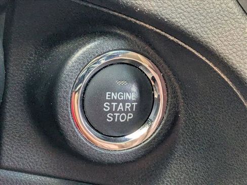 Used 2019 Subaru Ascent Touring image 15