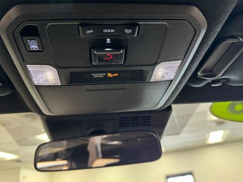 Used 2025 Toyota 4Runner TRD Off-Road image 13