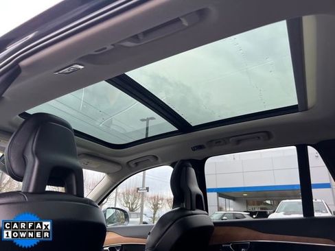 Used 2021 Volvo XC90 T6 Momentum w/ Advanced Package image 14