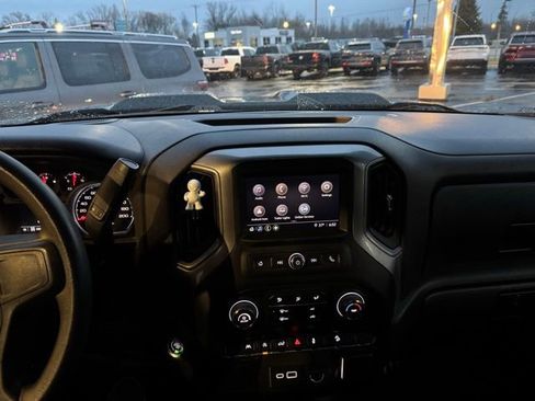 Used 2022 Chevrolet Silverado 1500 Custom Trail Boss w/ LPO, Dark Essentials Package image 8