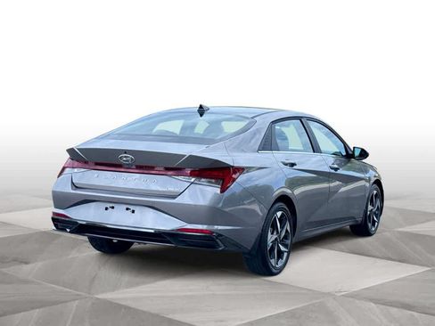 Used 2023 Hyundai Elantra Limited FWD image 8