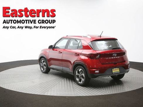 Used 2025 Hyundai Venue Limited image 64