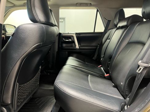 Used 2015 Toyota 4Runner Limited image 23
