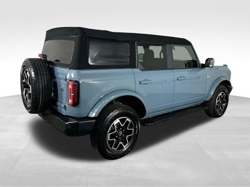 Used 2023 Ford Bronco Outer Banks image 17