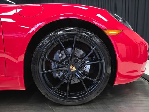 Used 2022 Porsche 718 Cayman image 47