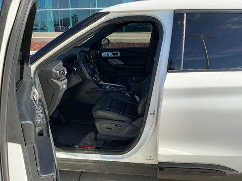 Used 2021 Ford Explorer ST w/ Equipment Group 401A image 9