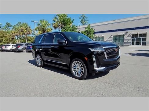 Used 2024 Cadillac Escalade Premium Luxury image 31