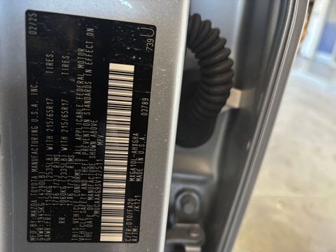 Used 2025 Toyota Corolla Cross LE image 28