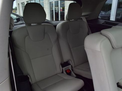 Used 2017 Volvo XC90 T6 Momentum w/ Convenience Package AWD/4WD image 43