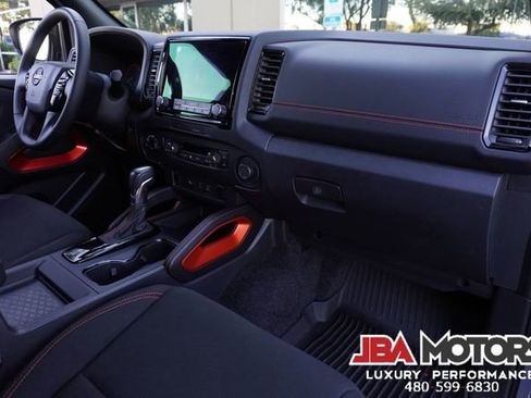 Used 2023 Nissan Frontier PRO-4X w/ Technology Package image 70