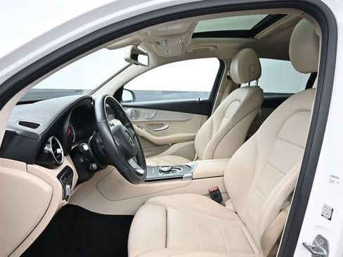 Used 2019 Mercedes-Benz GLC 300 4MATIC Coupe image 15