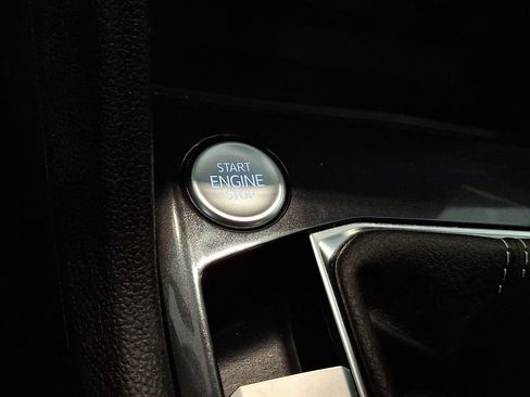 Used 2024 Volkswagen Tiguan SE R-Line image 26