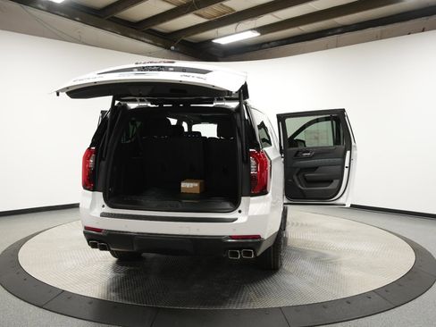 New 2026 GMC Yukon XL AT4 w/ AT4 Premium Plus Package image 14