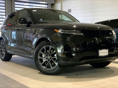Used 2024 Land Rover Range Rover Sport SE image 2