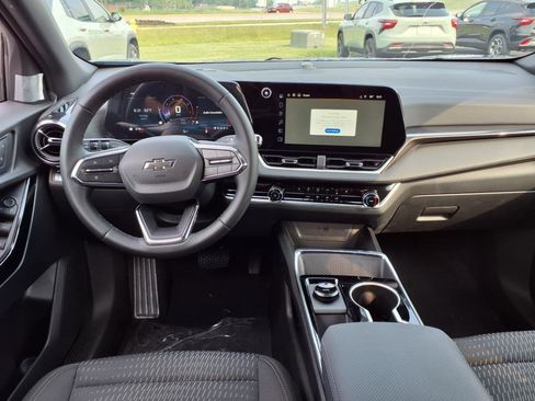 New 2026 Chevrolet Equinox LT w/ Midnight Edition FWD image 13
