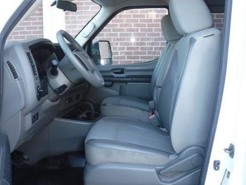 Used 2016 Nissan NV 3500 S w/ Power Package image 8