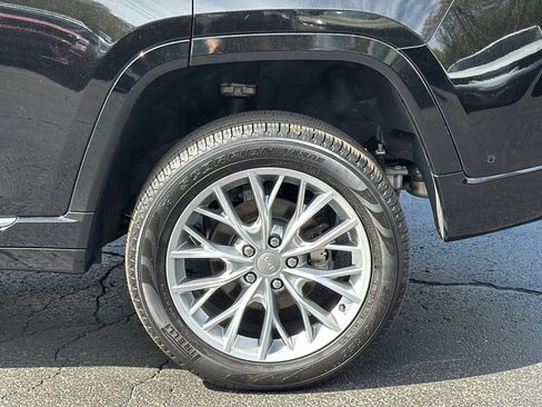Certified 2024 Jeep Grand Cherokee Summit w/ Adv Protech Group IV AWD/4WD image 4