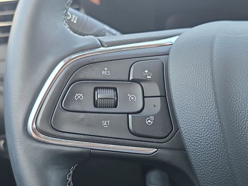 Certified 2024 Buick Encore GX Preferred w/ Comfort Package FWD image 18