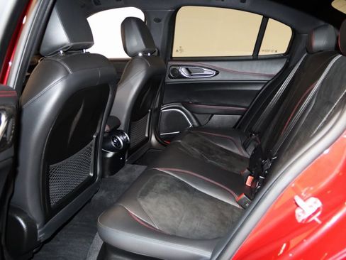 Used 2018 Alfa Romeo Giulia Quadrifoglio w/ Driver Assist Dynamic Package image 58