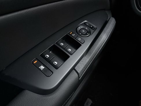 Used 2026 Kia Sportage SX image 11