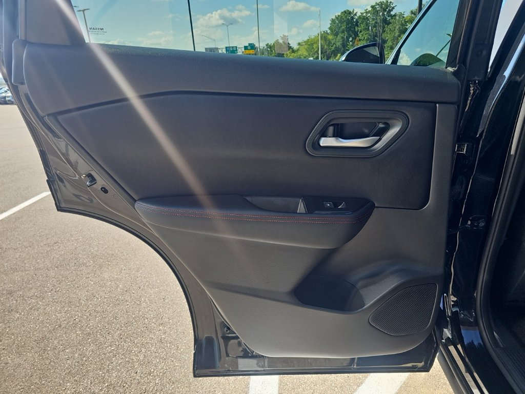 Used 2025 Nissan Rogue SV w/ Rock Creek Premium Package AWD/4WD image 29