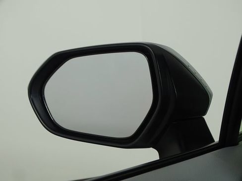 Used 2022 Toyota Corolla SE image 36