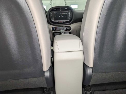 Certified 2023 Kia Soul LX image 21