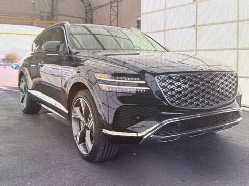 Used 2025 Genesis GV80 3.5T Prestige image 4