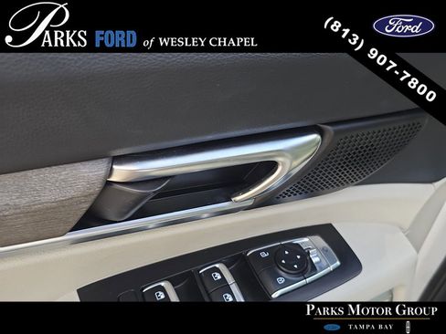 Used 2022 Kia Telluride EX w/ EX Premium Package AWD/4WD image 18