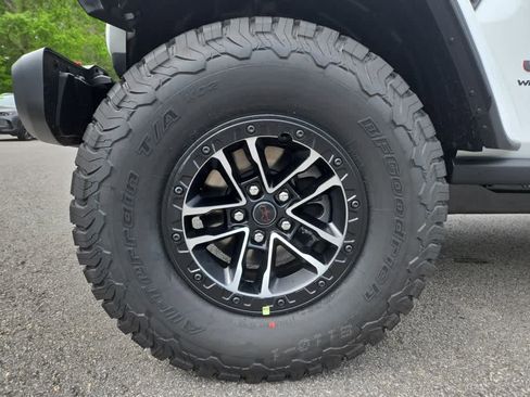 New 2026 Jeep Wrangler Unlimited Rubicon AWD/4WD image 10