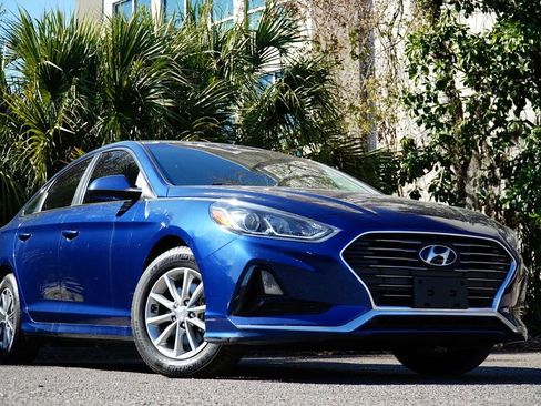 Used 2018 Hyundai Sonata ECO FWD image 2