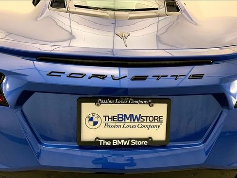 Used 2021 Chevrolet Corvette Stingray Preferred Cpe w/ Engine Appearance Package RWD image 7