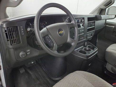 Used 2022 Chevrolet Express 3500 LS image 10