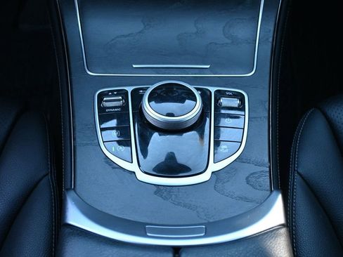 Used 2019 Mercedes-Benz GLC 300 4MATIC image 14