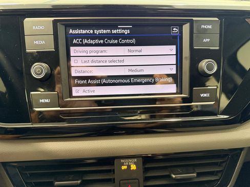 Used 2023 Volkswagen Taos S FWD image 40
