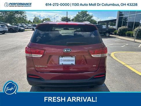 Used 2017 Kia Sorento FWD image 5